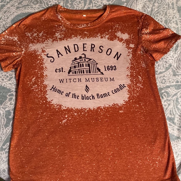 Sanderson Witch Museum Short Sleeve Tee - Picture 2 of 9